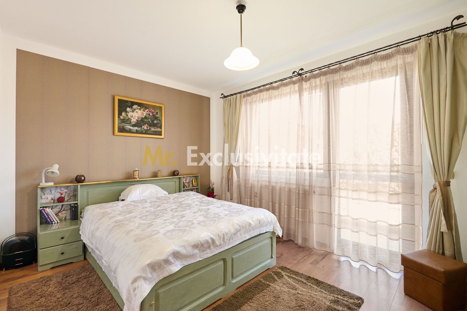 Casa + 305 mp terem curte proprie in zona rezidentiala Gavana - Poză 5