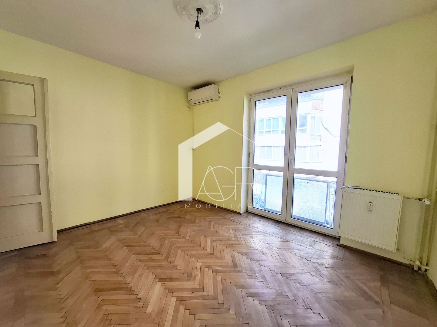 Apartament cu 2 camere, zona Ultracentral - Poză 10