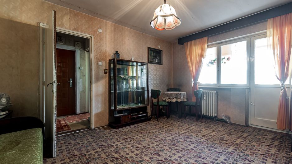 Apartament 2 camere Ultracentral – Bvd Revoluției, Etaj 1 - COMISION 0 - Poză 3
