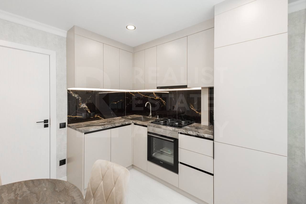 Vânzare, apartament 2 cameră 53 mp, strada Codrilor, Buiucani - Poză 1