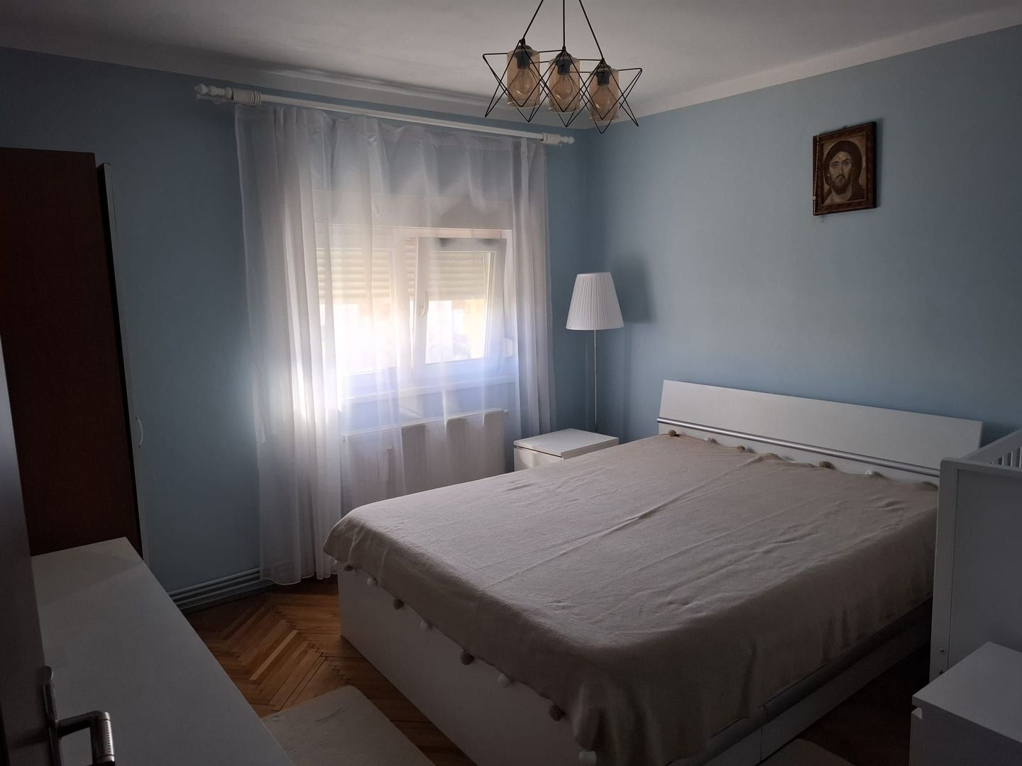 Soarelui | 3 Camere | Centrala proprie | 2 Clime | Bloc izolat | Rulouri El. - Poză 7