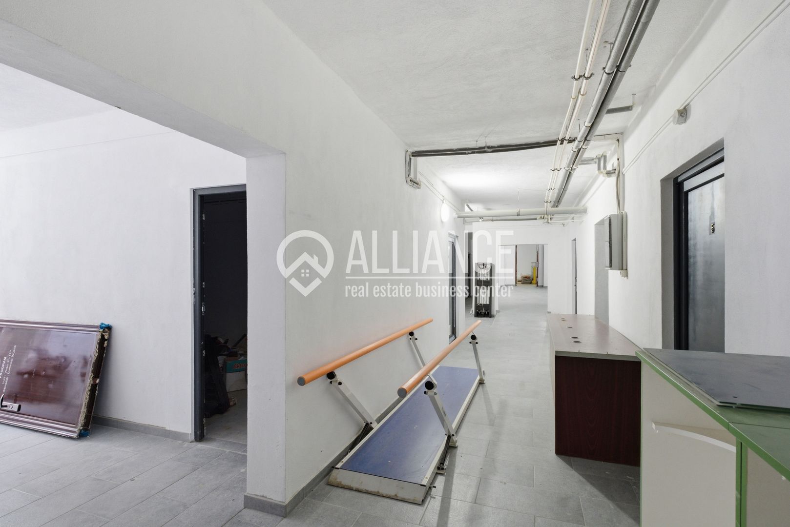 FALEZA NORD cladire multifunctionala 4600 mp cu acces din Bdul Mamaia! - Poză 15