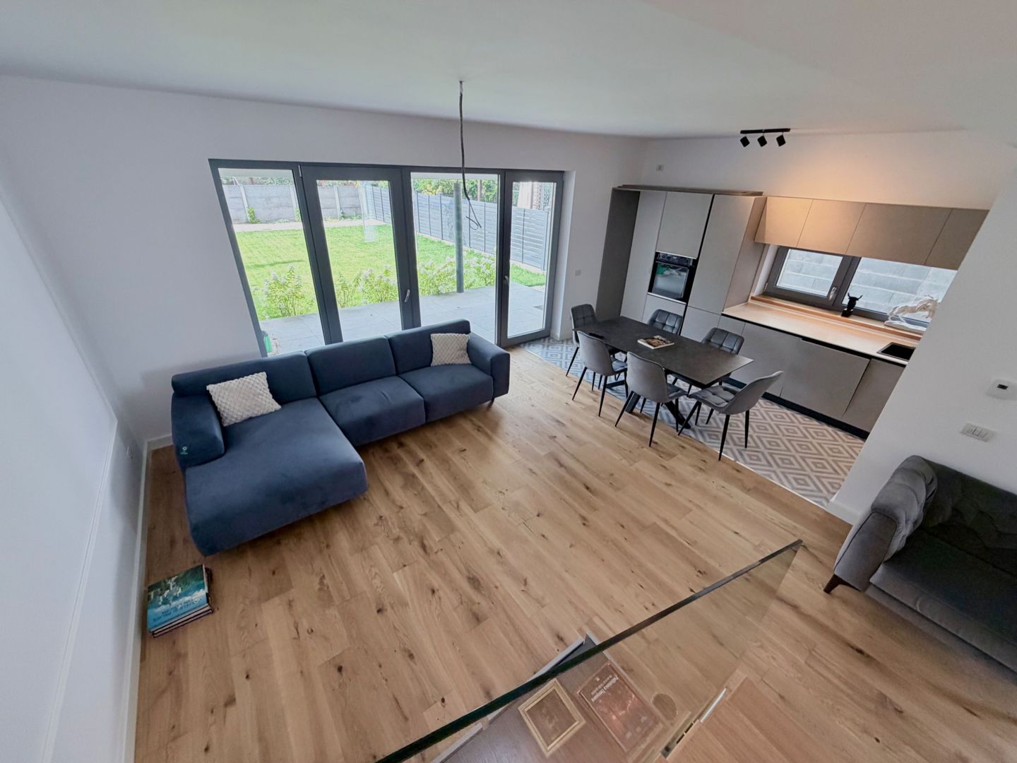 DUPLEX MOBILAT SI UTILAT - Poză 3