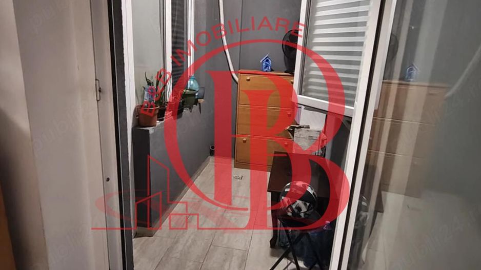 Garsoniera Decomandata Mobilata si Utilata 12 min Metrou Teclu - Poză 8