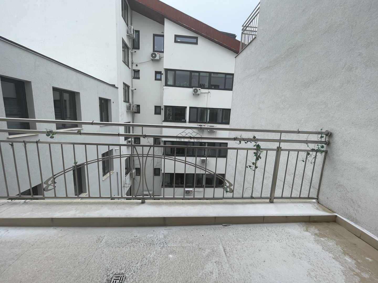 APARTAMENT NOU LA INCHIRIERE/VANZARE PE EMANOIL PORUMBARU - Poză 25