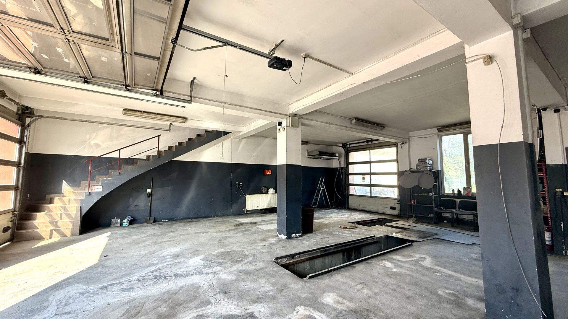 SPATIU CU MULTIPLE DESTINATII - Poză 4