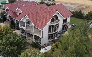 Proprietate | D+P+1+M | Destinată activitătii comerciale | Oradea - Poză 1