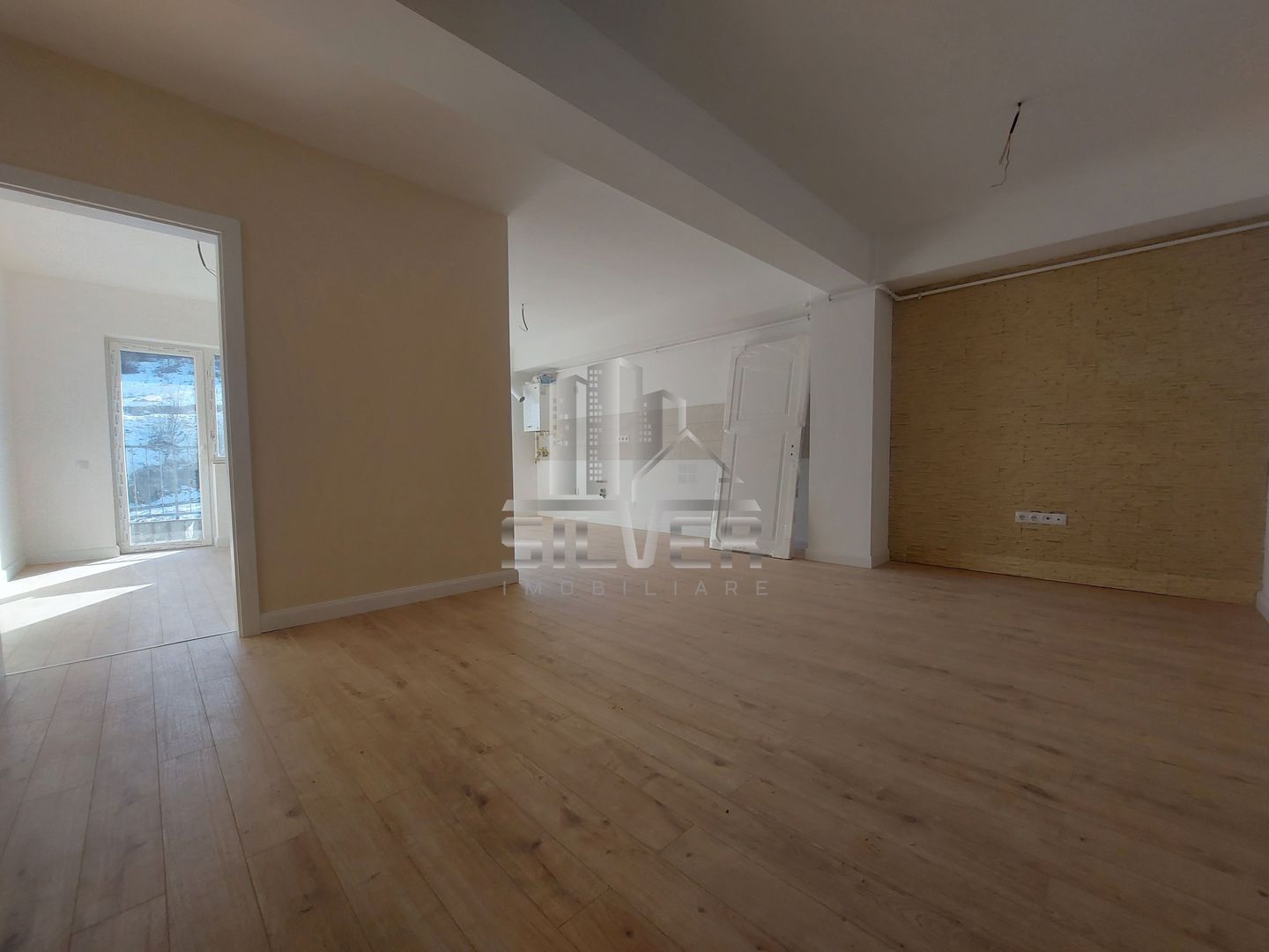 Apartament cu 3 camere finisat modern! - Poză 2