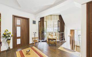 Vilă 10 camere + spațiu comercial | teren 1.300 mp | Otopeni 23 August - Poză 5
