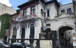 Ag BRASADAS vinde villa cu 20 camere Pta ROMANA. - Poză 1