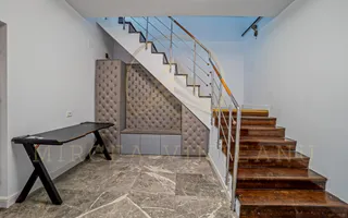 Lazu - Vila de vânzare compusă din P+1E+M. - Poză 11