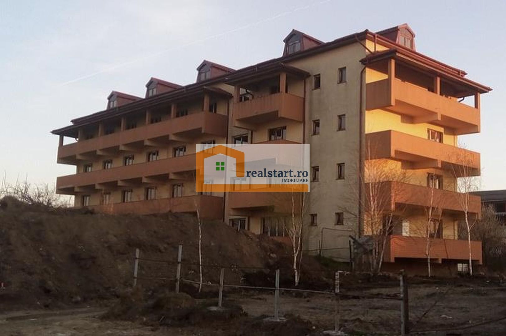 Lake View, ideal for a clinic, nursing home, aparthotel, subway access - Poză 3