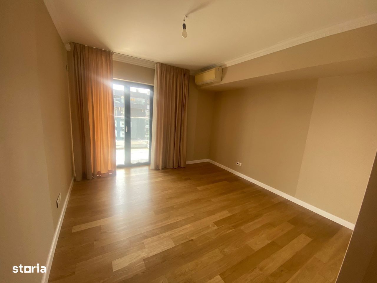 Duplex spectaculos 5 camere 266mp balcoane 32mp Pipera, Floreasca Nord - Poză 10