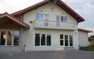 Vila Stupini pentru diverse activitati(gradinita after school),sau locuit - Poză 1