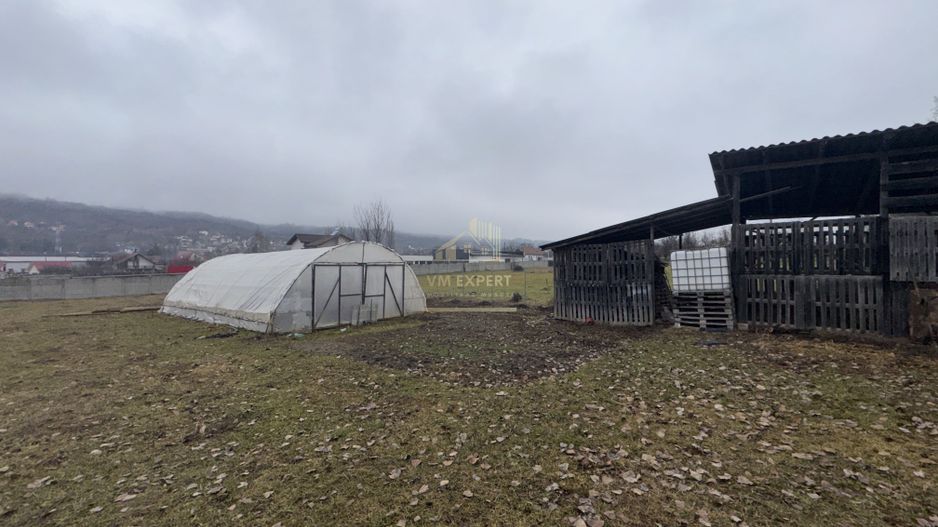 TEREN INTRAVILAN 2200 MP CAMPULUNG ARGES - Poză 16