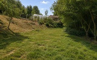 TEREN INTRAVILAN 1100 MP ÎN SĂCEL | ZONĂ PENTRU CASĂ + ACCES LA RÂU - Poză 11