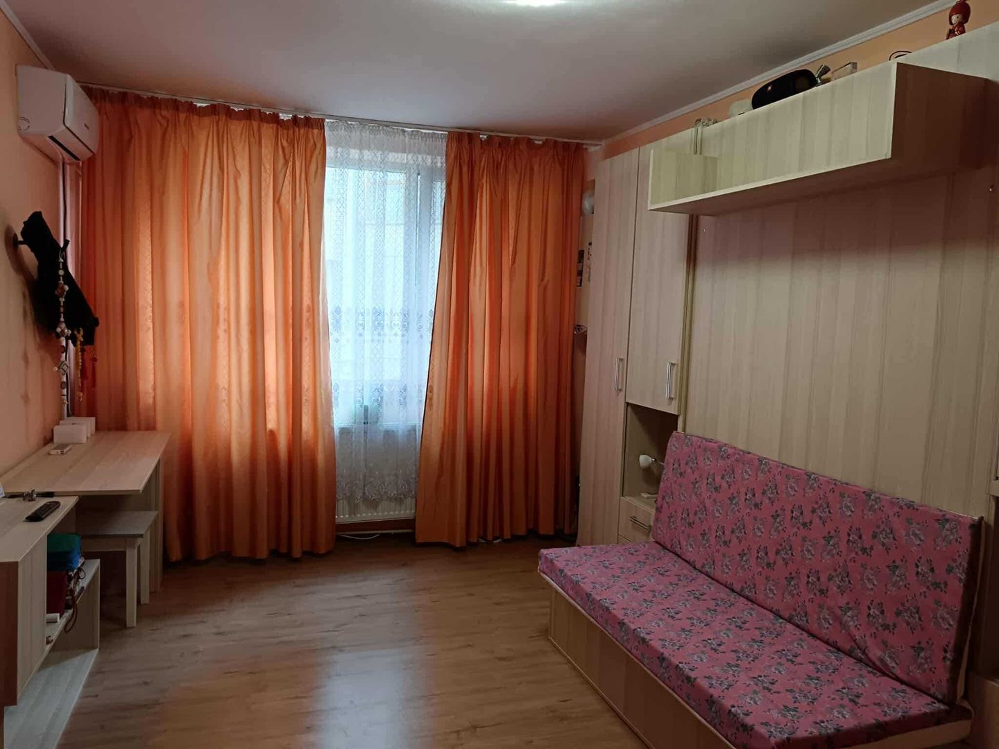 Garsoniera etaj 1, Tiglina 1 - Poză 1