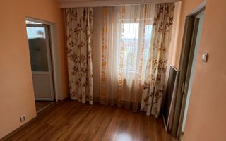 Apartament 2 camere – zonă centrală – ideal pentru locuit sau investiț - Poză 3