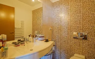 2 CAMERE 81 MP | DOUA BAI, TERASA SI BOXA | BELLEVUE DRUMUL POIENII - Poză 19