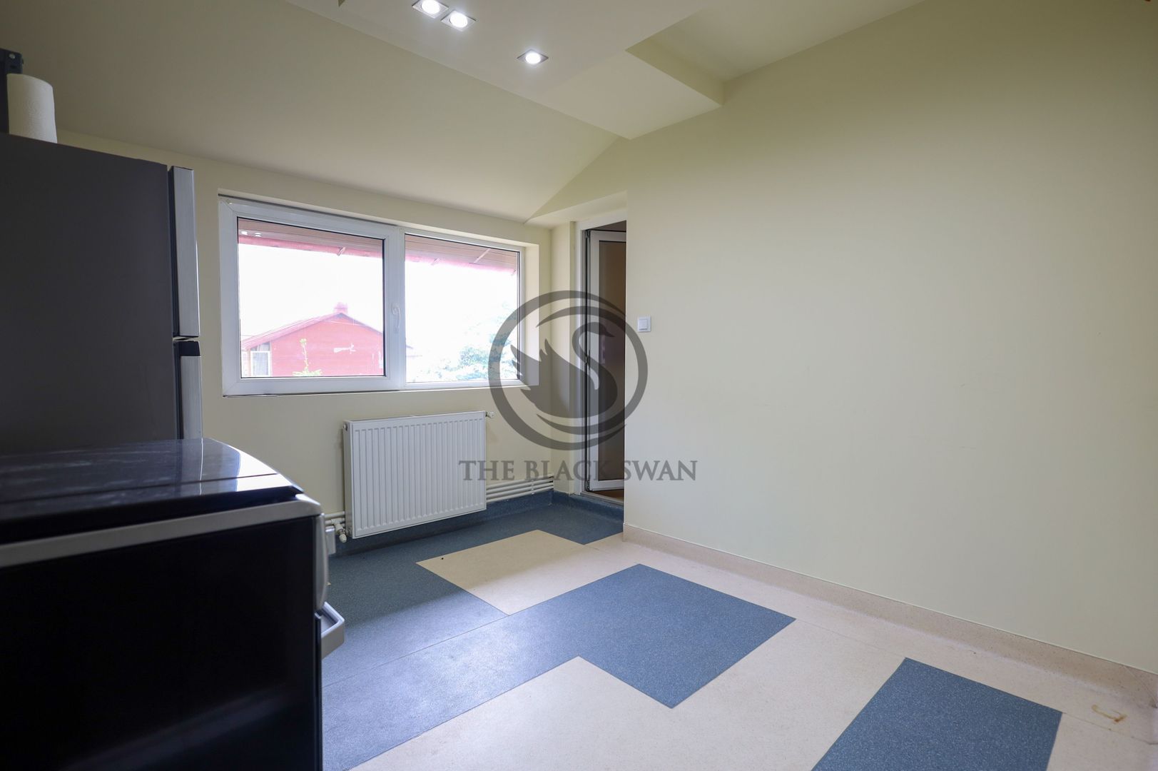 Casa de vanzare 12 camere | 2 constructii - Business, Rezidential | PH - Poză 10