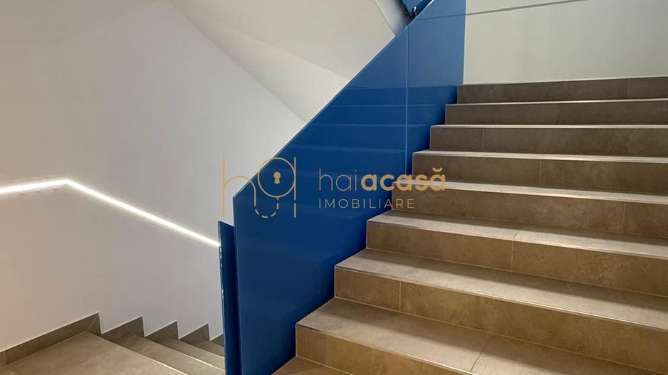 Spatii de birouri si hala de vanzare 3000 mp - Poză 5