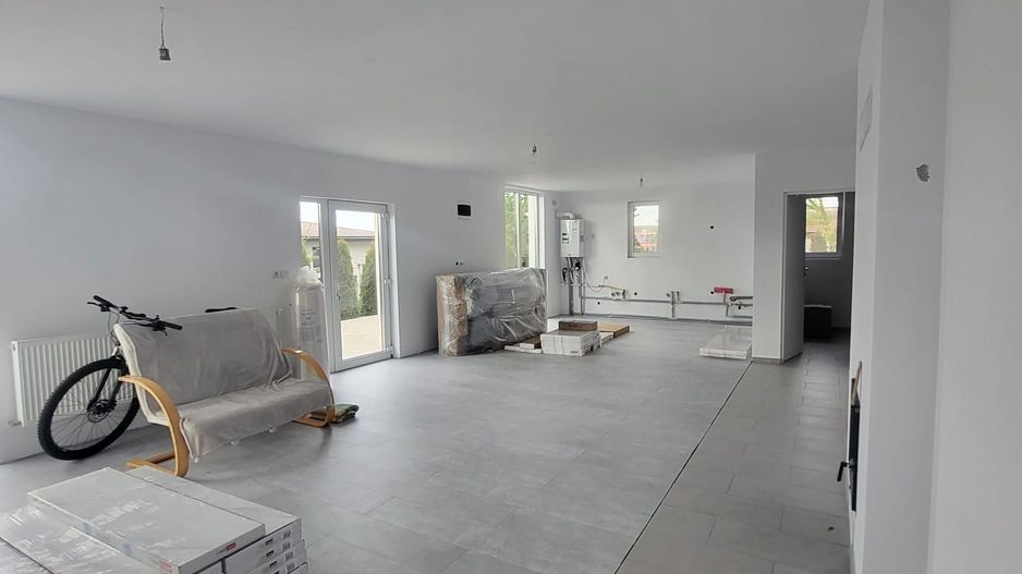 CASA NOUA, MODERNA DE VANZARE IN LIMBA  (CIUGUD) LA 195000 EURO - Poză 2