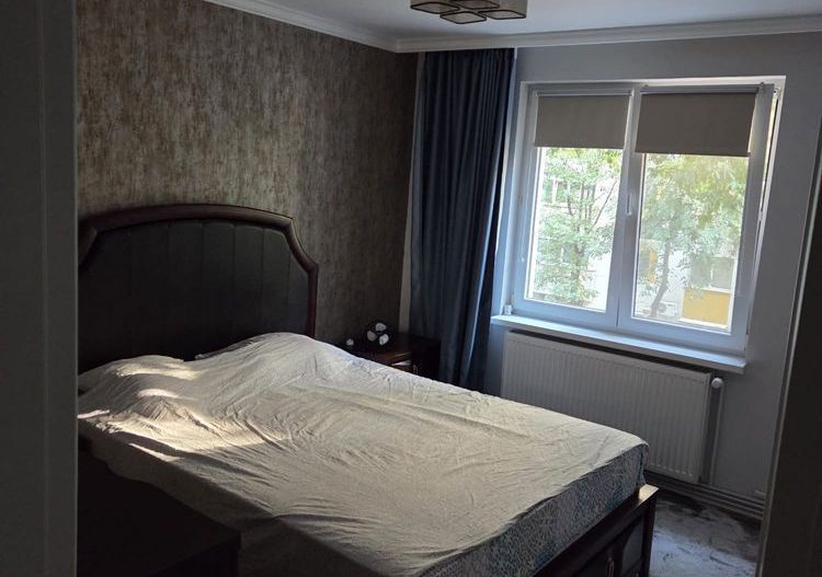 Închiriere Apartament 3 camere Decomandat Rahova, Parcare Inclusă, Centrală - Poză 2