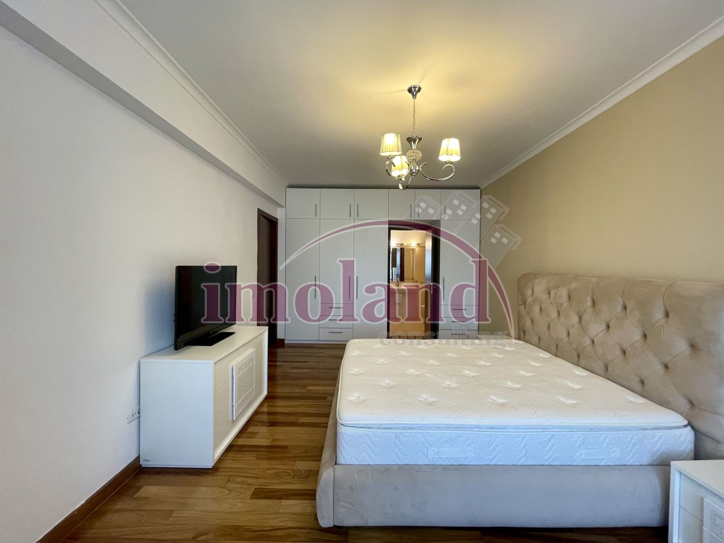 Inchiriere apartament 4 camere 155 mp + 25 mp terase, 2 parcări | Herastrau - Poză 14