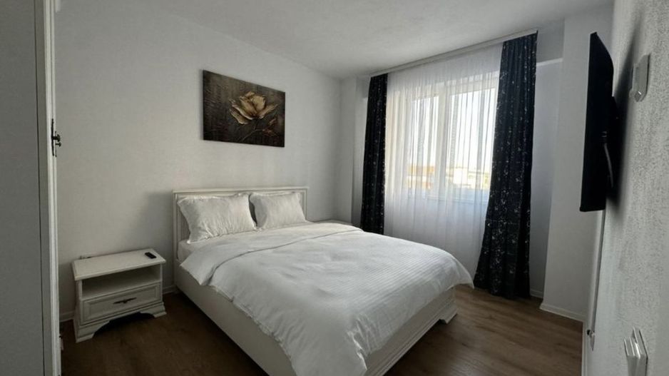 Apartament de vanzare 3 camere 72 mpu mobilat utilat etaj 1 Alba Iulia - Poză 2