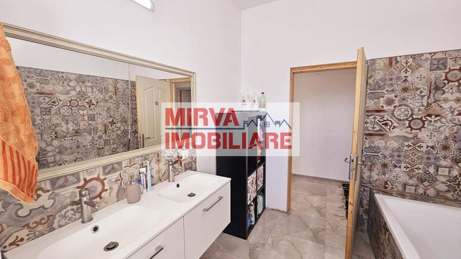 Vanzare hala +  casa  4 camere, in Albesti Paleologu - Poză 78