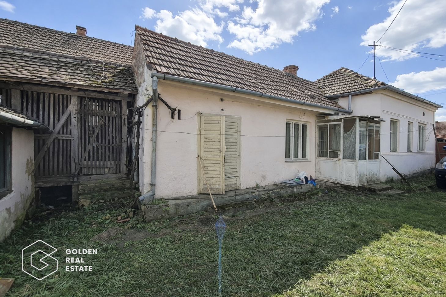 Casa cu doua corpuri de cladire, localitatea Chesint - Poză 4