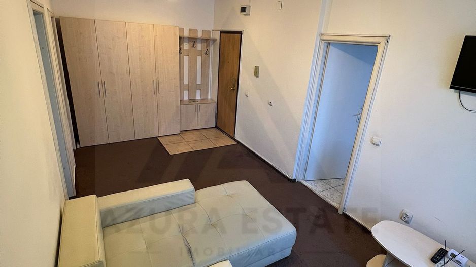 Apartament 2 camere bucatarie inchisa etaj 1 baie cu geam in Strand - Poză 7