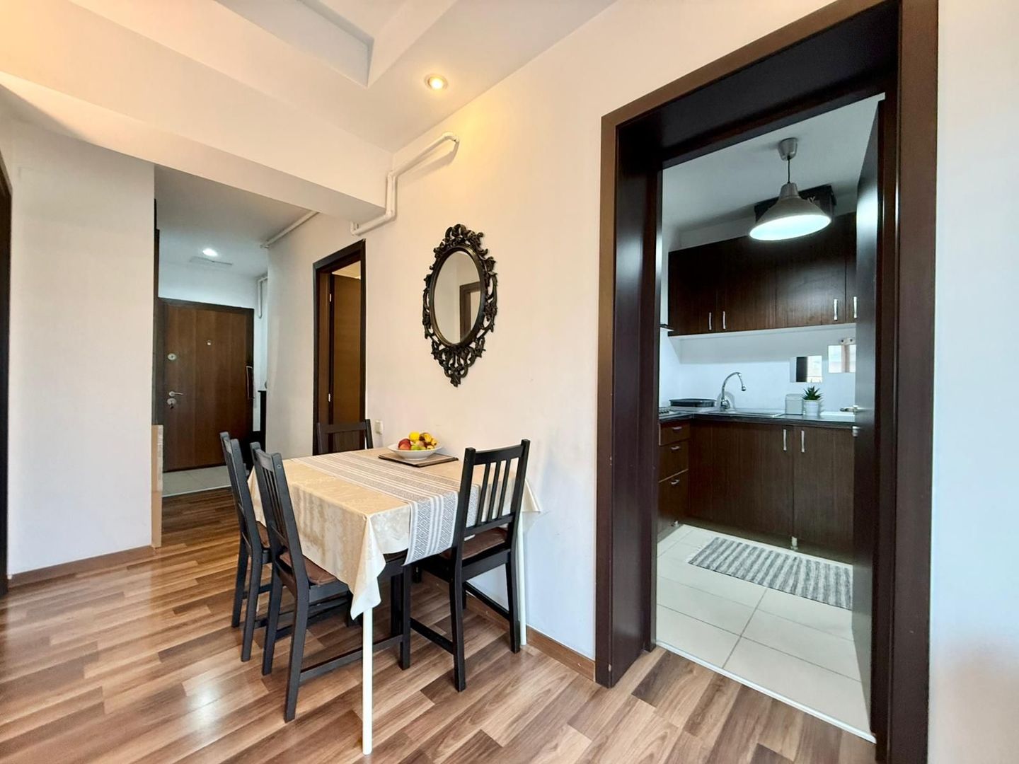 COSMOPOLIS - Apartament cu 2 camere tip studio, mobilat si utilat. - Poză 7