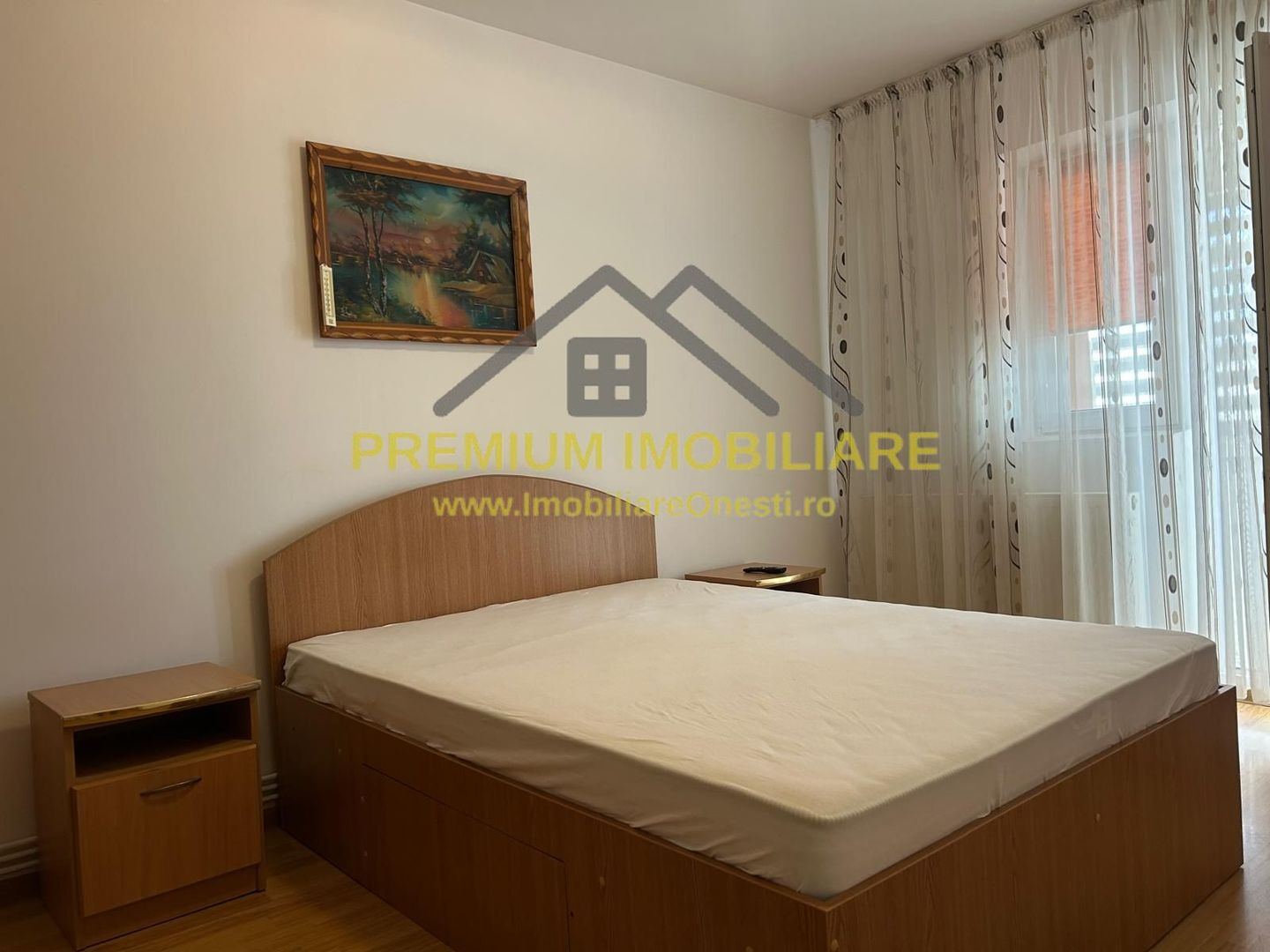 Apartament 2 camere de vânzare zona de jos, Onesti - Poză 3