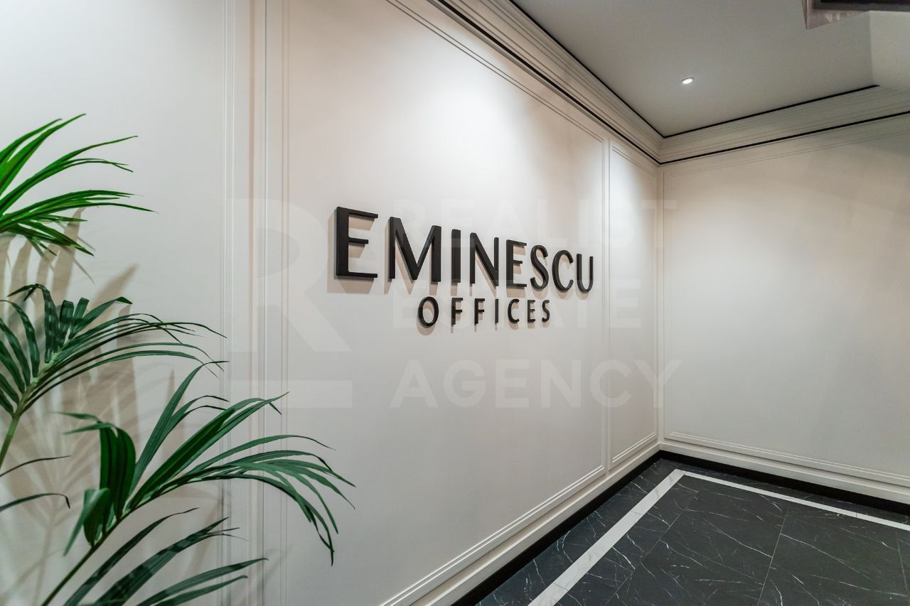 Vânzare  oficiu, 165.4 mp, strada Mihai Eminescu, Centru - Poză 1