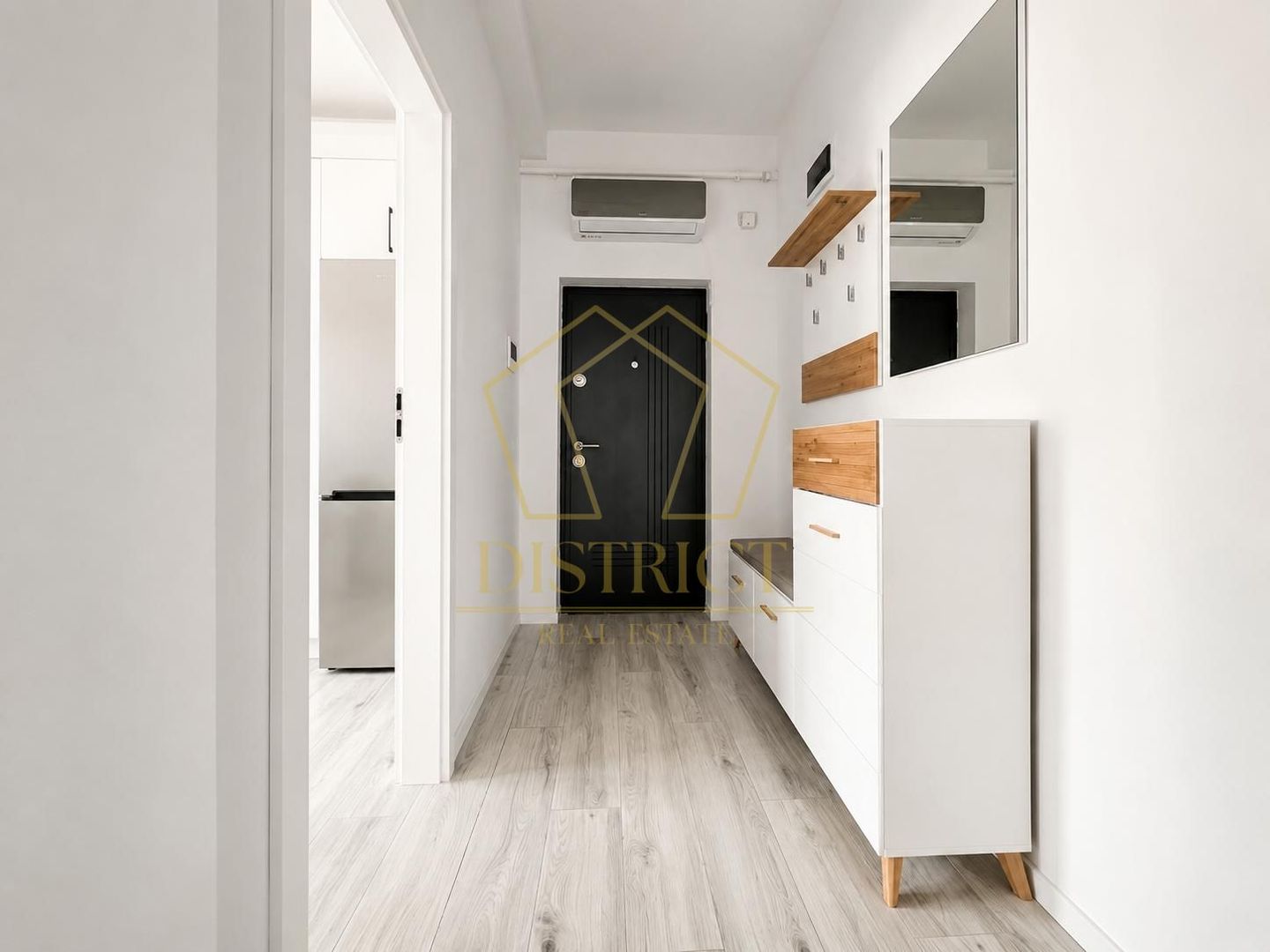 Apartament modern cu 2 camere ,balcon si curte proprie | Braytim - Poză 11