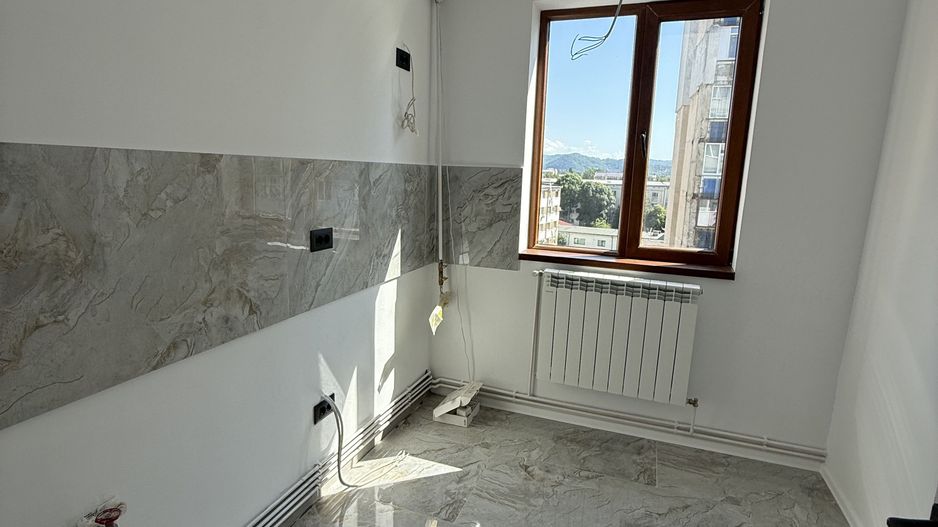 Apartament 3 camere renovat ca la carte zona OMV Campina - Poză 7