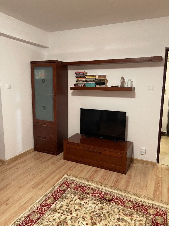 Apartament cu 2 camere de închiriat în zona Titan, Sector 3 - Poză 2