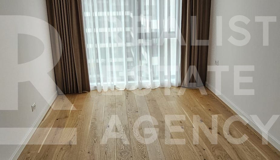 Apartament cu 3 camere de închiriat în Nusco City - Poză 3