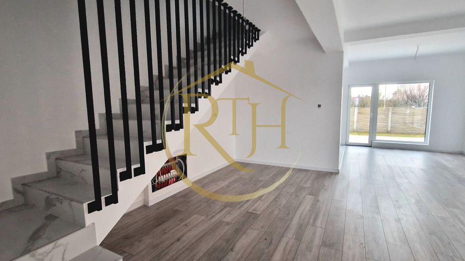 Duplex de vanzare cu 4 camere,2 bai,250 mp teren-Mosnita Veche zona Centrala. - Poză 1