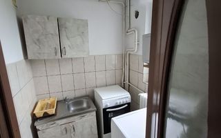 Garsonieră în bloc de apartamente zona Tătărași str Eternitate - Poză 6