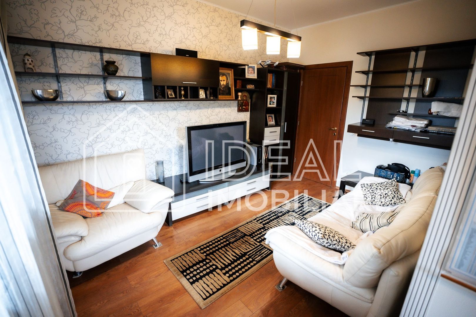 Casa Individuala Moderna cu 7 camere si 1480 mp de curte, In Selimbar - Poză 9