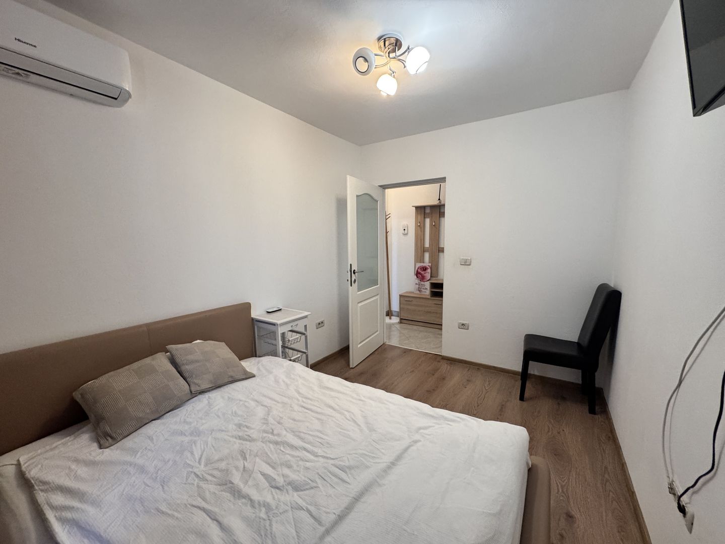 Apartament de inchiriat, Bloc NOU, str Tudor Vladimirescu, Arad. - Poză 4