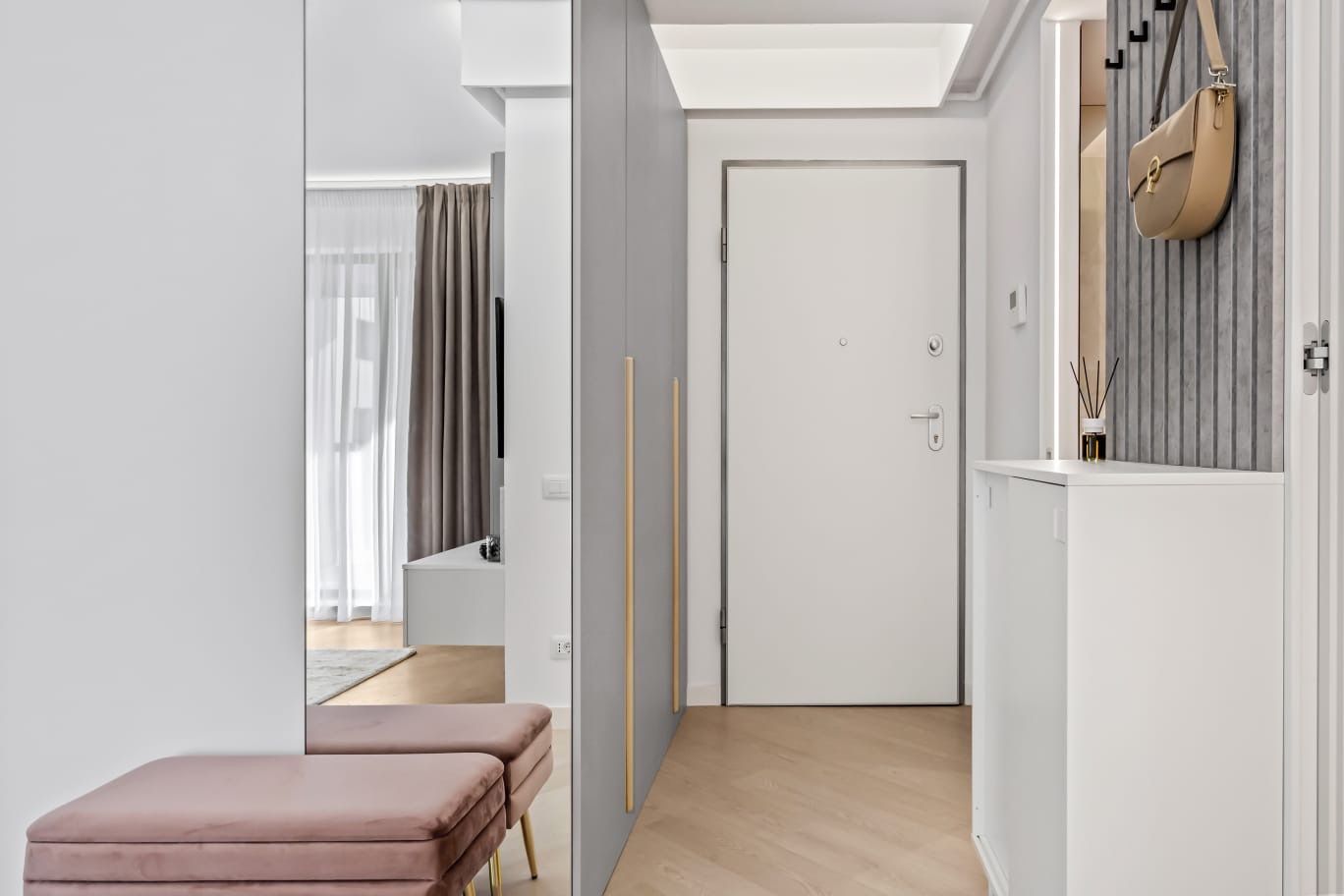 INCHIRIERE APARTAMENT 3 CAMERE CORTINA NORTH - Poză 21