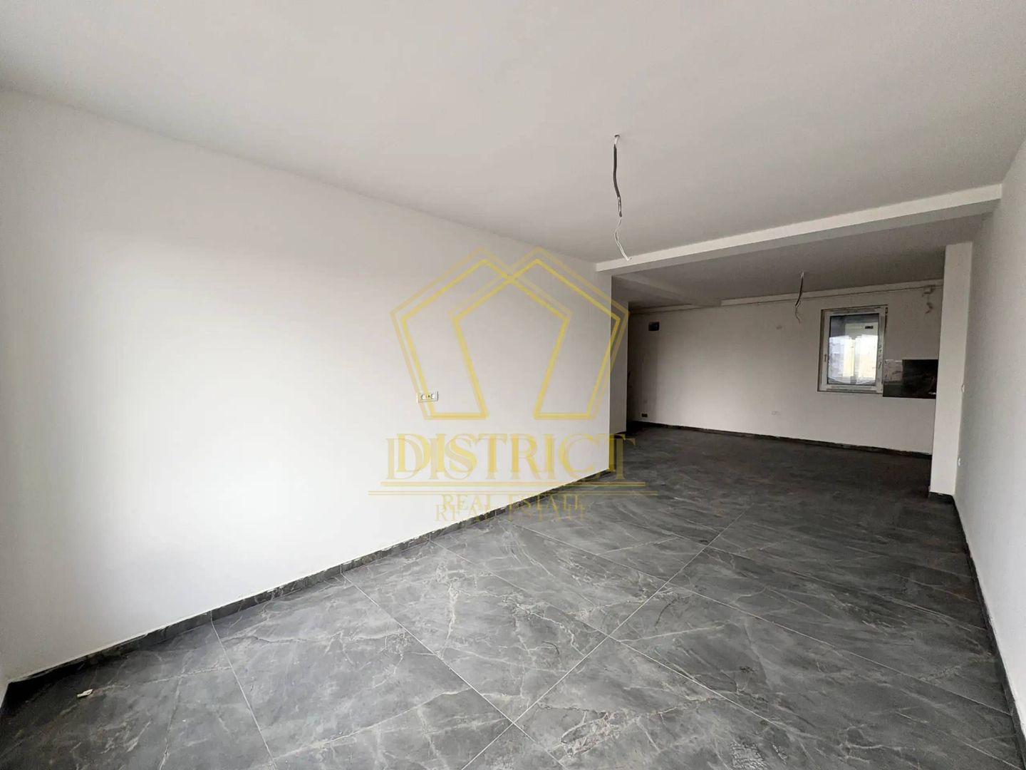 Apartament spațios cu 2 camere | Giroc | Hotel IQ - Poză 2