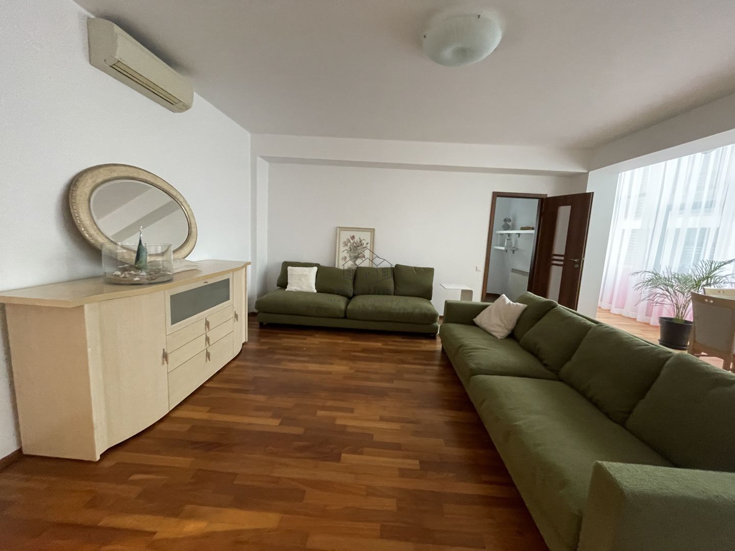 APARTAMENT SUPERB CU 2 DORMITOARE LA INCHIRIERE LANGA PARC HERASTRAU - Poză 12