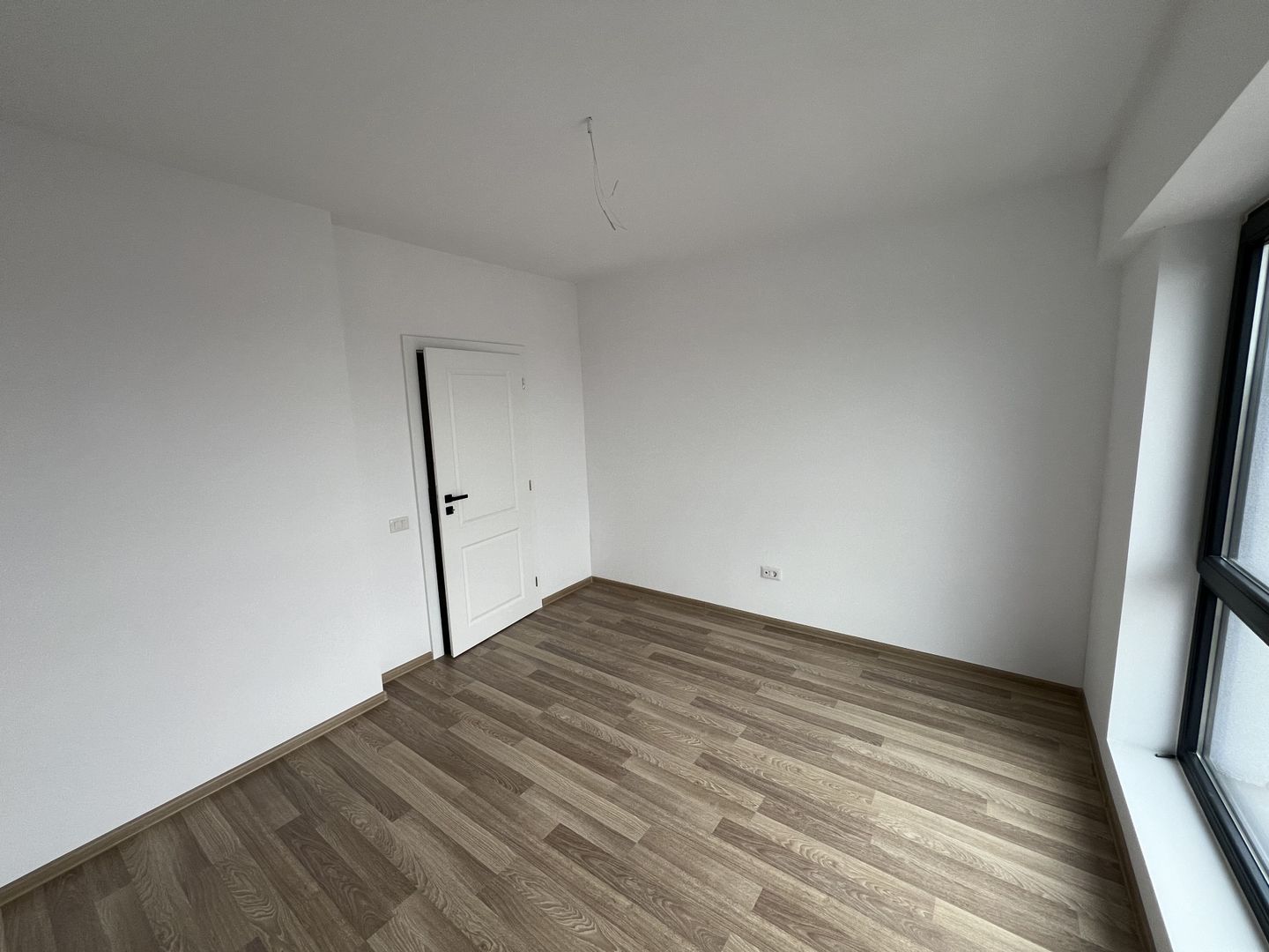 2 camere decomandat 60 mp finalizat - COMISION 0 - Poză 9