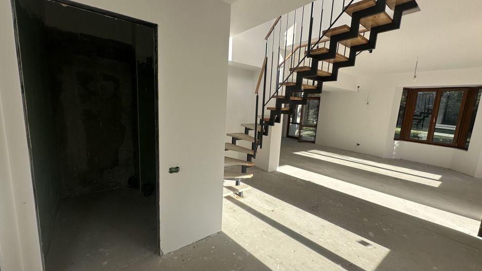 PARADISUL VERDE, VILA 507 MP, LOT 1.095 MP! - Poză 16