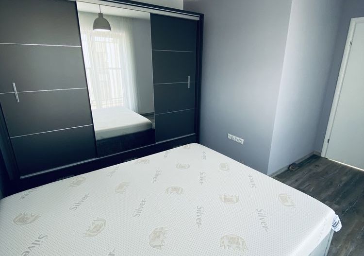 PF vand Apartament 3 camere Oasului - Poză 1
