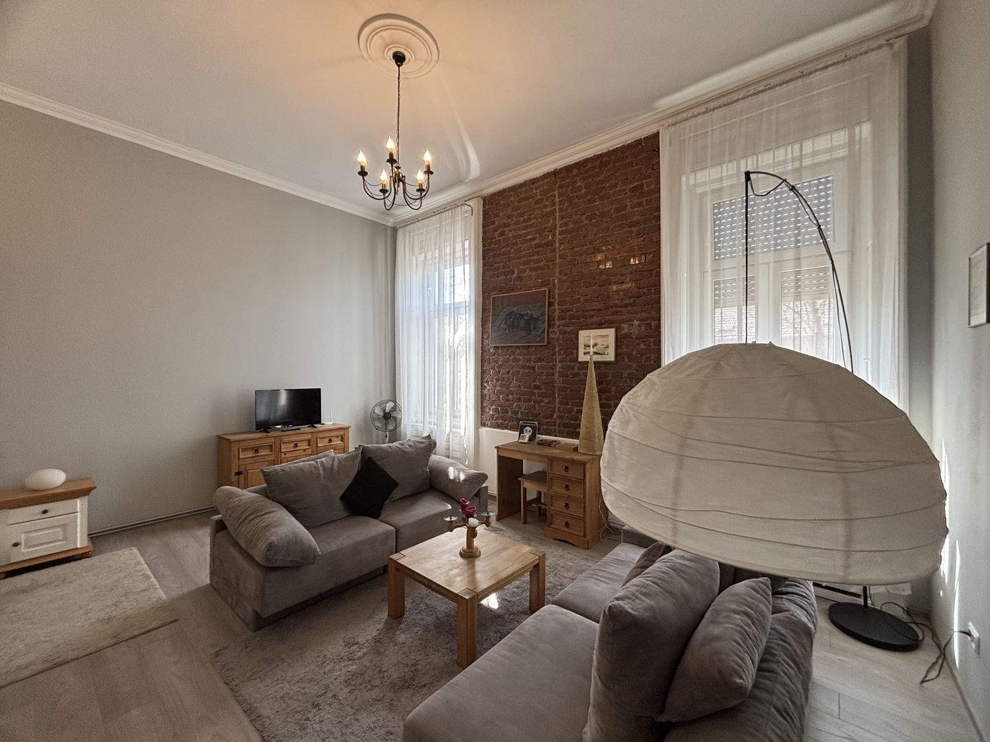 Apartament cu o camera în clădire istorică ,zona Maria - Poză 24